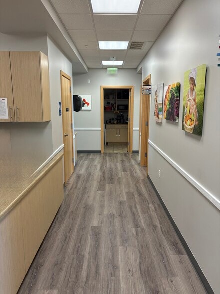 More Photos Of 1528 N Commerce Dr, Saratoga Springs Medical For Sale