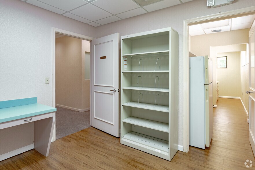 More Photos Of 101 SE 27th Ave, Boynton Beach Medical For Sale