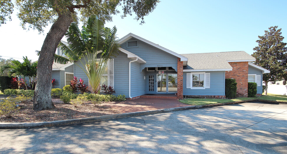 Primary Photo Of 8200 Seminole Blvd, Seminole Medical For Sale