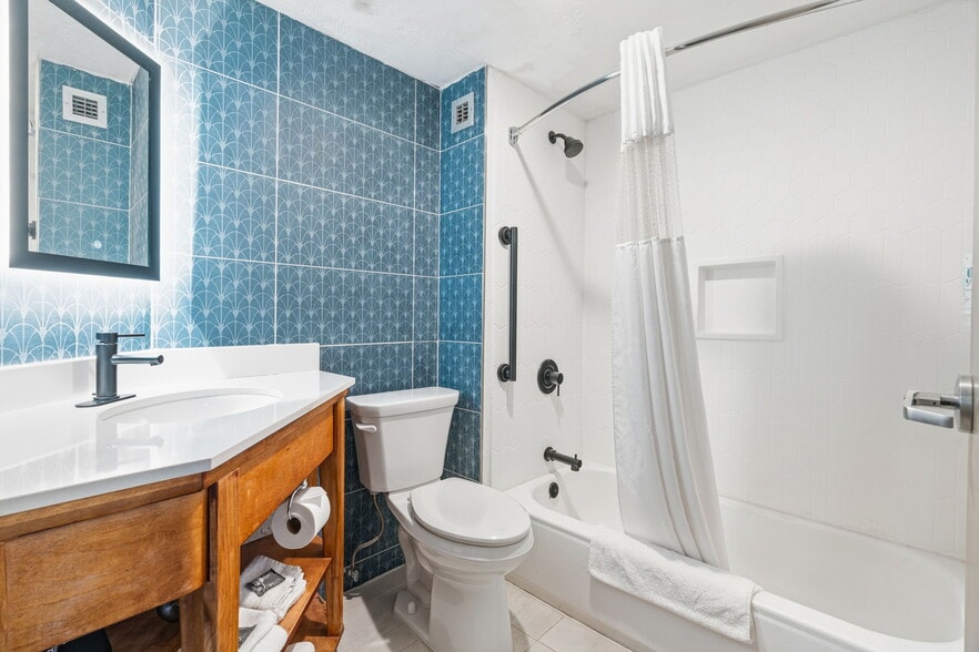 More Photos Of 5335 Broadmoor Cir NW, Canton Hotel For Sale