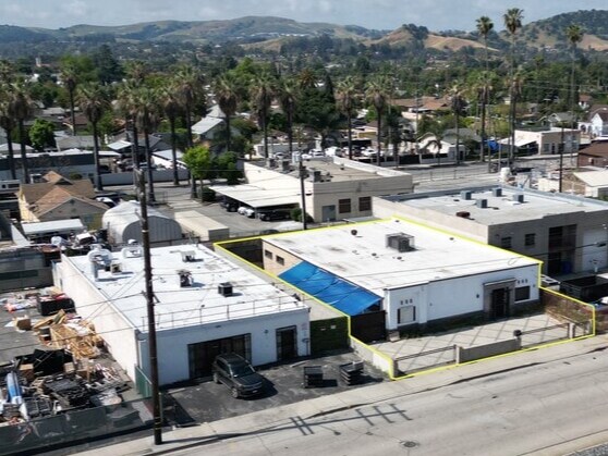 More Photos Of 1044 W 1st St, Pomona Light Manufacturing For Lease