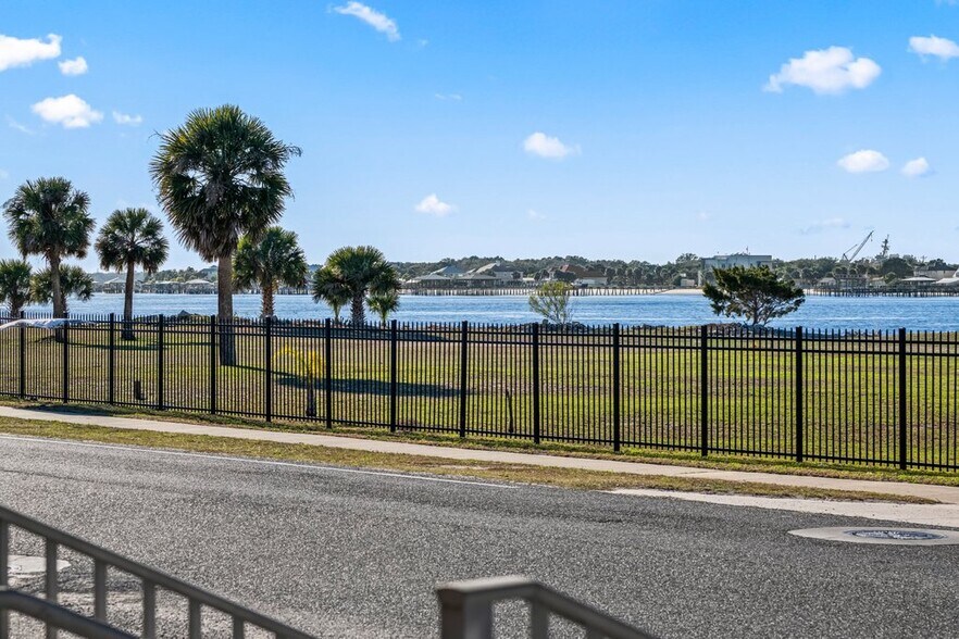 More Photos Of 4607 Ocean, Jacksonville Storefront Retail Residential For Sale