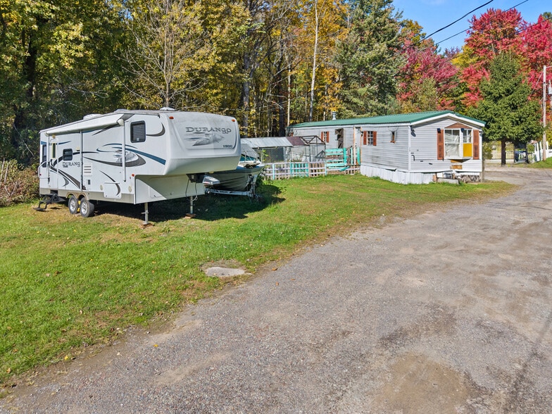 More Photos Of 1298-1302 New York 49, Constantia Manufactured Housing Mobile Home Park For Sale