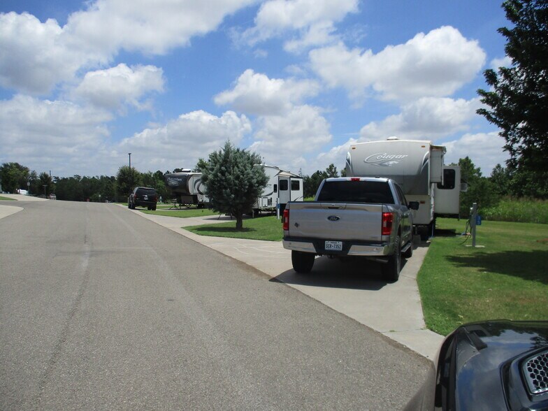More Photos Of 1038 Airport Rd, Weatherford Manufactured Housing Mobile Home Park For Sale
