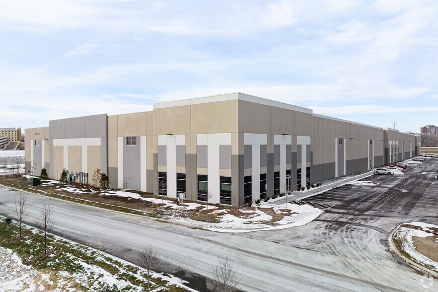 More Photos Of 13975 Riverport Place Dr, Maryland Heights Distribution For Lease
