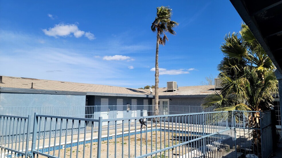 More Photos Of 204 Woodham Ave, Barstow Apartments For Sale