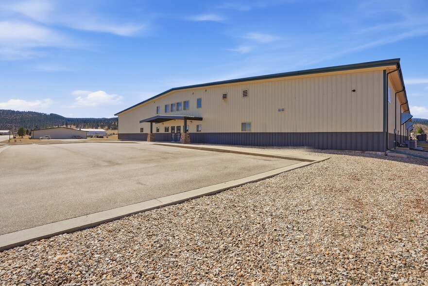More Photos Of 1151 Industry Rd, Sturgis Manufacturing For Sale