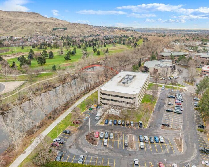 More Photos Of 500 E Baybrook Ct, Boise Office For Lease
