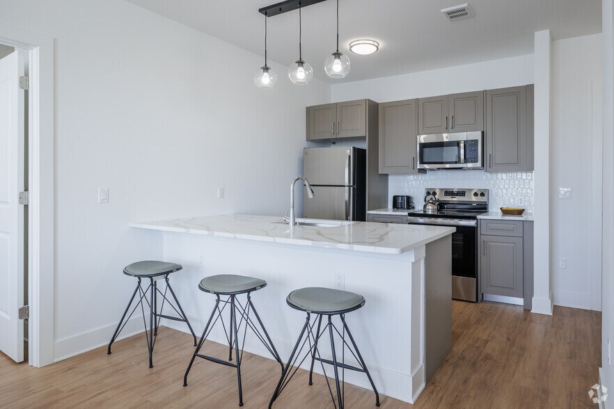 More Photos Of 110 Bergen Tpke, Little Ferry Apartments For Lease