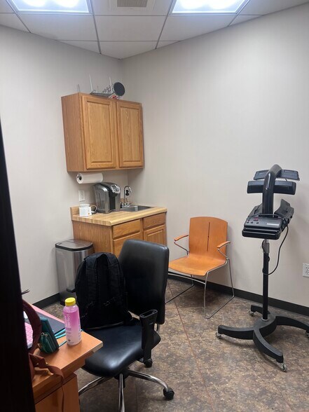 More Photos Of 2190 N Salem St, Apex Showroom For Sale