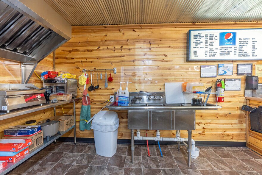 More Photos Of 5412 AR-56, Violet Hill Service Station For Sale