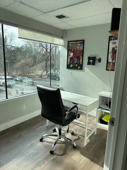 More Photos Of 521 Route 111, Hauppauge Medical For Lease