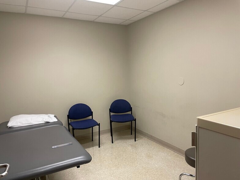 More Photos Of 1305 North St, Nacogdoches Healthcare For Lease