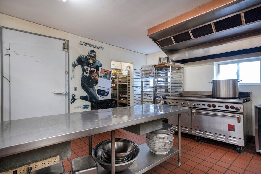 More Photos Of 3796 Us Highway 2 E, Kalispell Restaurant For Lease