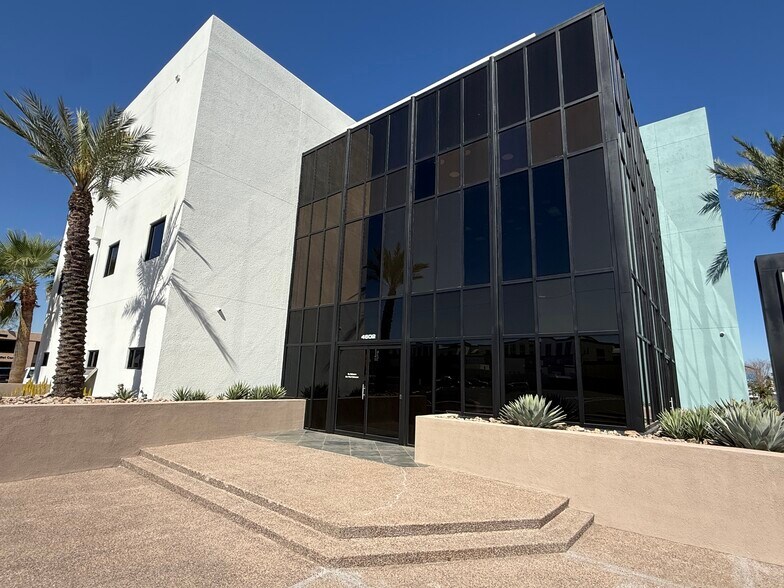 More Photos Of 4602 N 16th St, Phoenix Medical For Lease