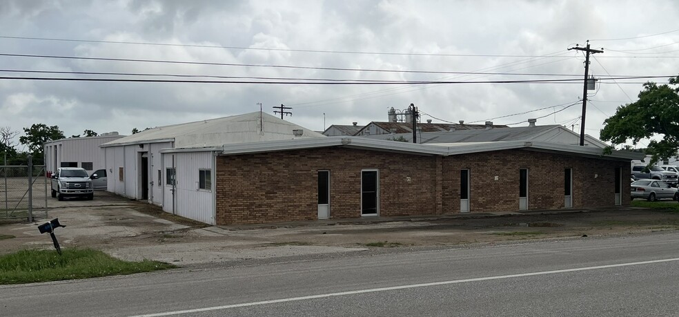 Primary Photo Of 6406 SH 332 E, Freeport Warehouse For Sale