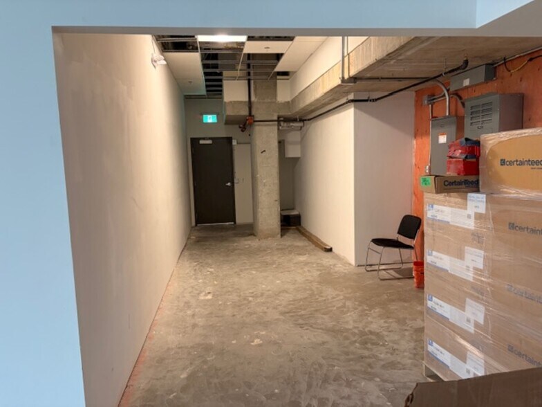 More Photos Of 5599 No 3 Rd, Richmond Office For Lease
