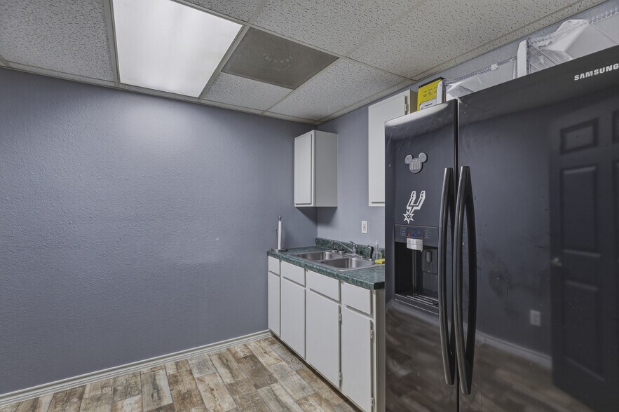 More Photos Of 32402 Tamina Rd, Magnolia Warehouse For Sale