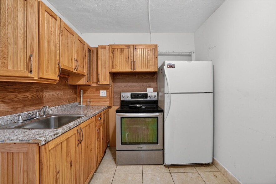 More Photos Of 5925 SW 64th St, South Miami Multifamily For Sale