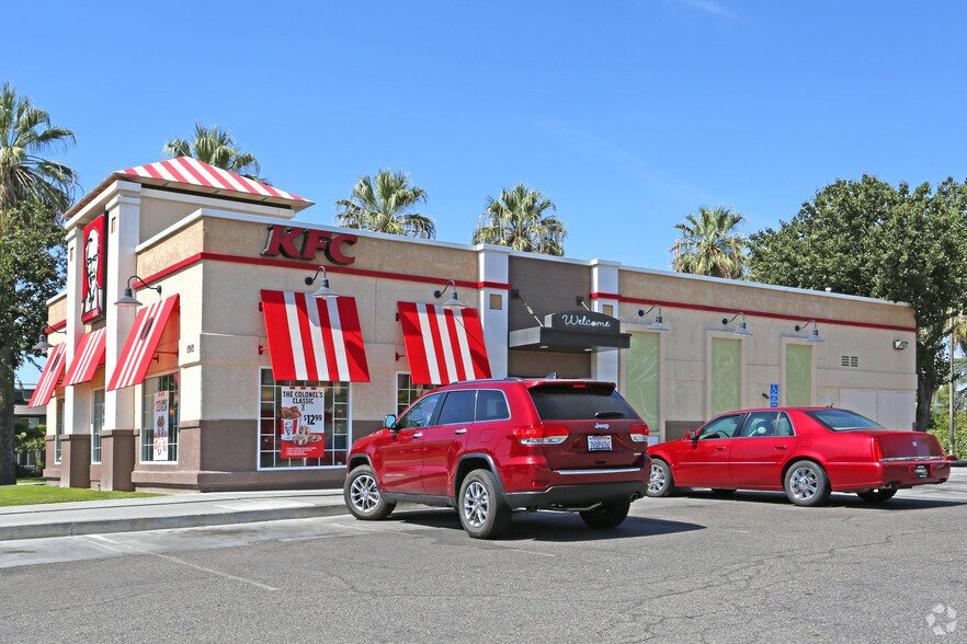 Primary Photo Of 4909 E Mckinley Ave, Fresno Fast Food For Lease