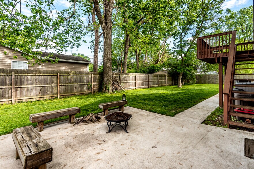 More Photos Of 320 N Mechanic St, Lebanon Multifamily For Sale