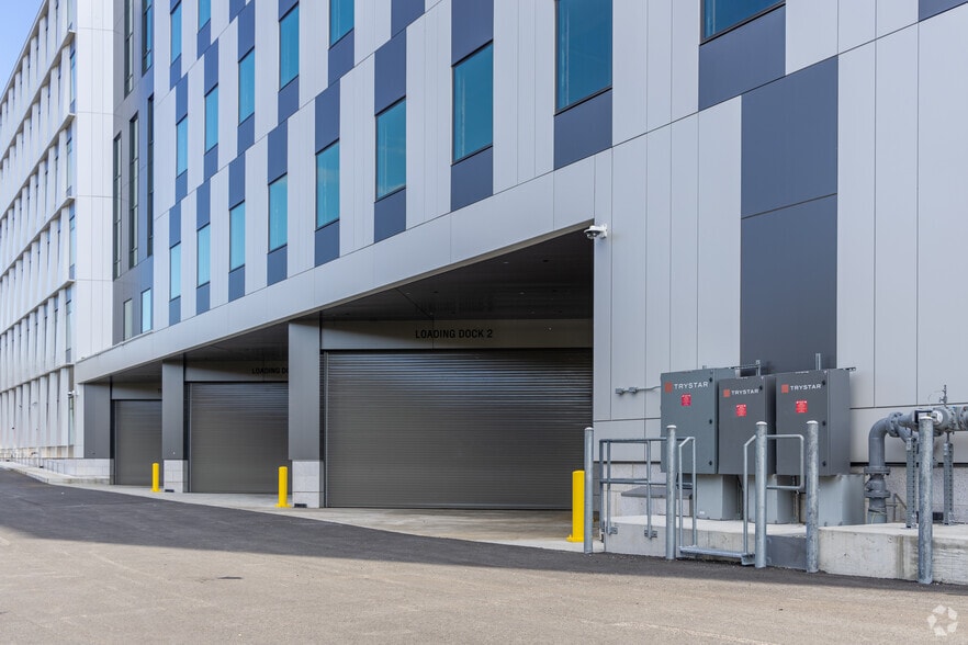 More Photos Of 440 Bedford St, Lexington Research And Development For Lease