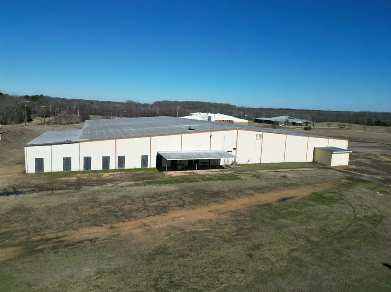 More Photos Of 9 Industrial Blvd, Winona Manufacturing For Sale