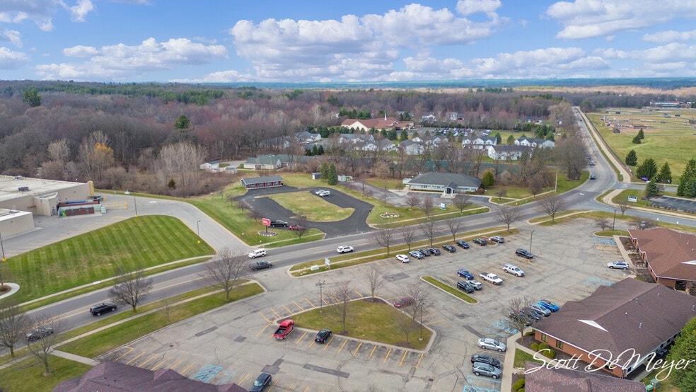 More Photos Of 109 S Greenville West Dr, Greenville Light Manufacturing For Sale
