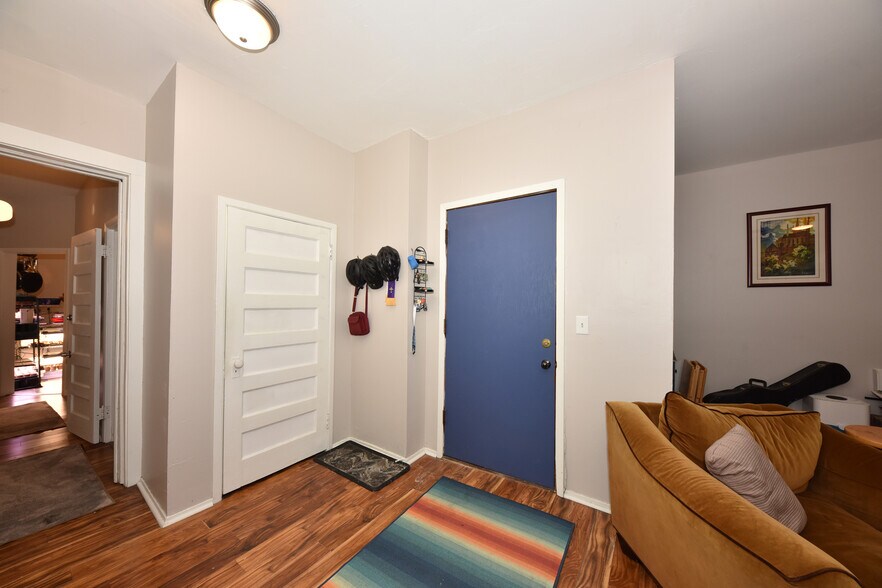 More Photos Of 1816 E Kane Pl, Milwaukee Apartments For Sale