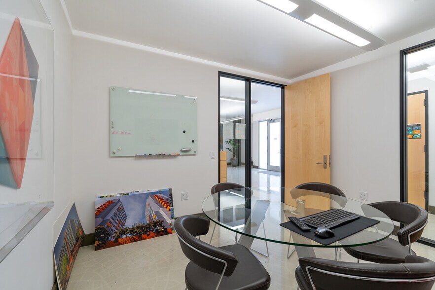 More Photos Of 15-17 Brush Pl, San Francisco Flex For Lease