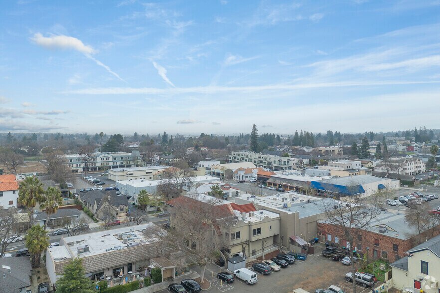 More Photos Of 328 St Mary St, Pleasanton Storefront Retail Office For Lease