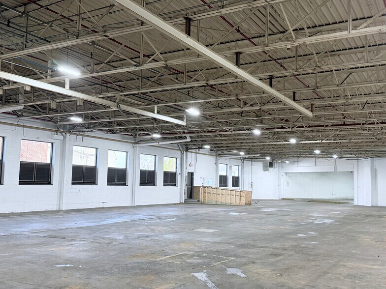 More Photos Of 1140 Garfield Ave, Lancaster Manufacturing For Sale