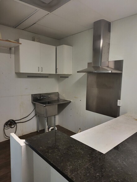 More Photos Of 21770 Beaumeade Cir, Ashburn Industrial For Sale