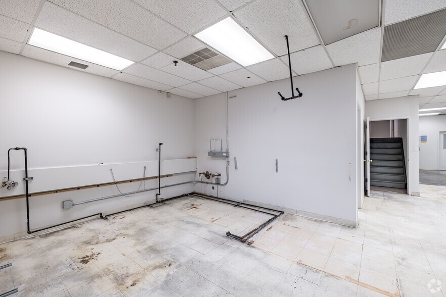 More Photos Of 58 E Willow St, Millburn Warehouse For Sale