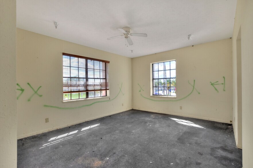 More Photos Of 206 Pilaklakaha Ave, Auburndale Apartments For Sale