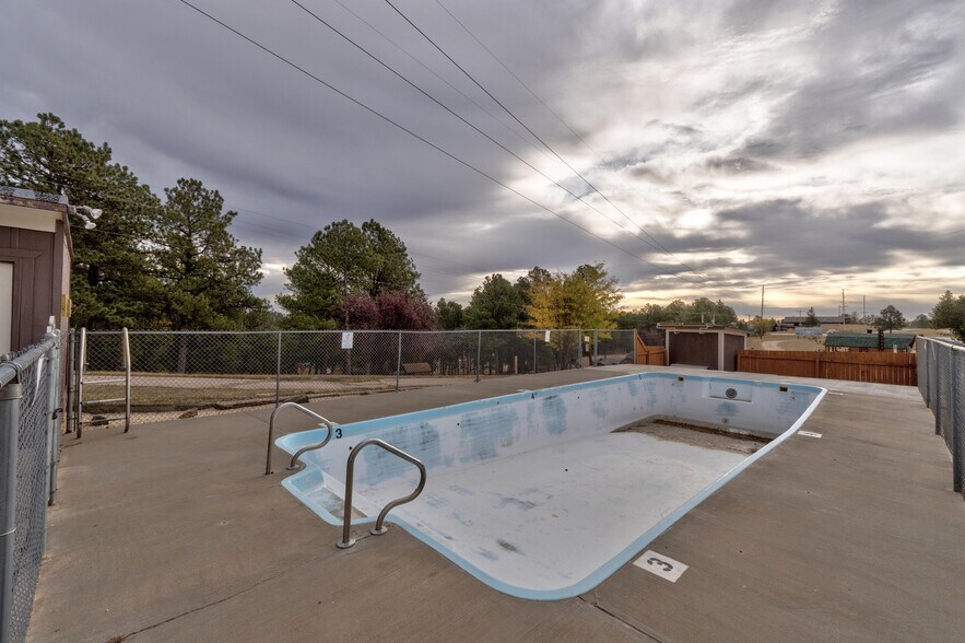 More Photos Of 1116 N 5th St, Custer Trailer Camper Park For Sale