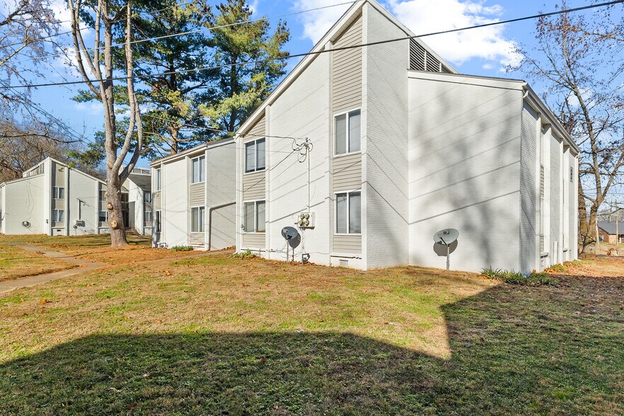 More Photos Of 1001 W 9th St, Russellville Apartments For Sale