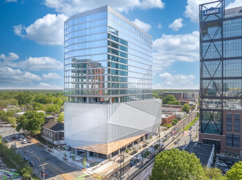 More Photos Of 110 East Blvd, Charlotte Office For Lease