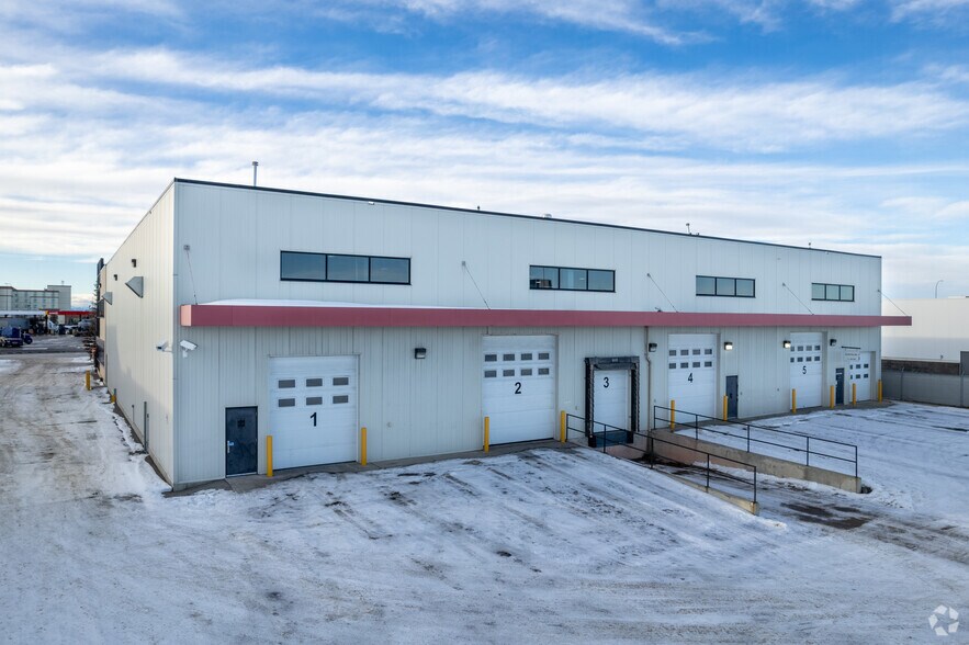 More Photos Of 11510 40th St SE, Calgary Warehouse For Lease