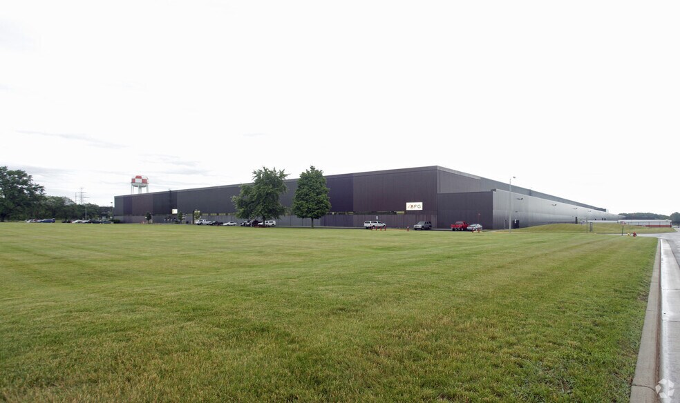 More Photos Of 5200 E Cork St- Midlink Business Park Pre-Construction, Kalamazoo Warehouse For Lease