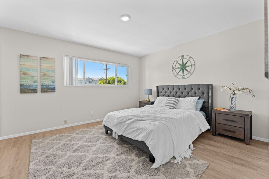More Photos Of 595 7th St, Imperial Beach Apartments For Sale
