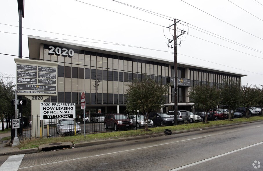 More Photos Of 2020 Southwest Fwy, Houston Office For Lease