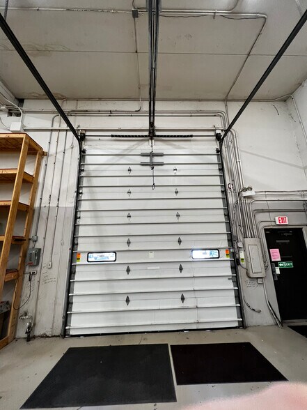 More Photos Of 115 N Prospect Ave, Itasca Showroom For Sale