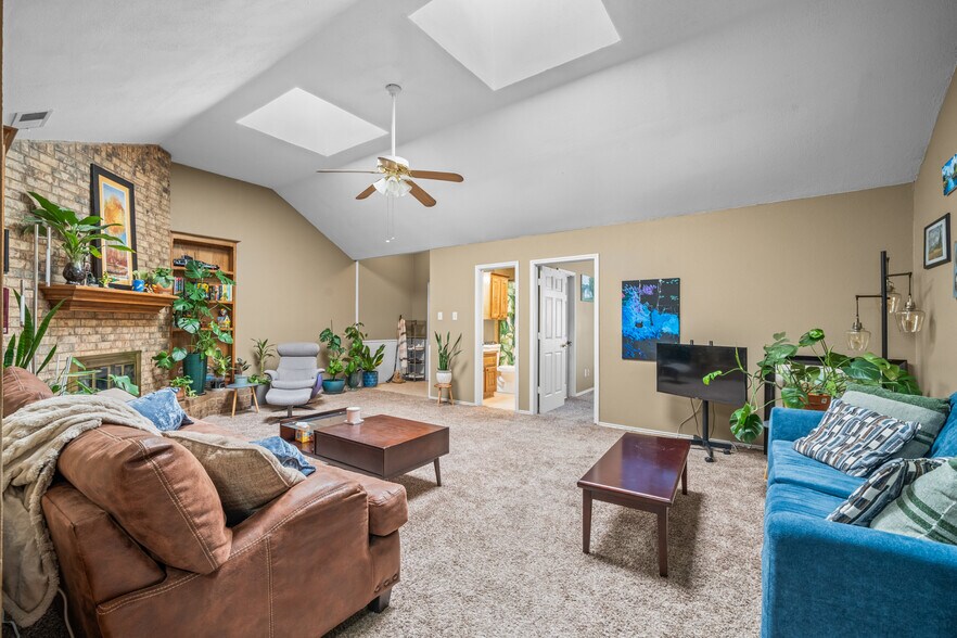 More Photos Of , Lubbock Multifamily For Sale