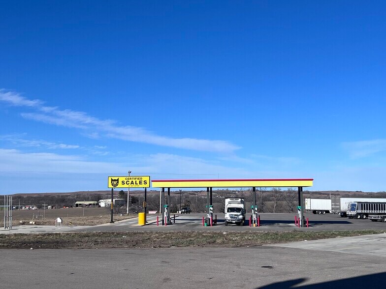 More Photos Of 32691 K99 Hwy, Alma Truck Stop For Sale