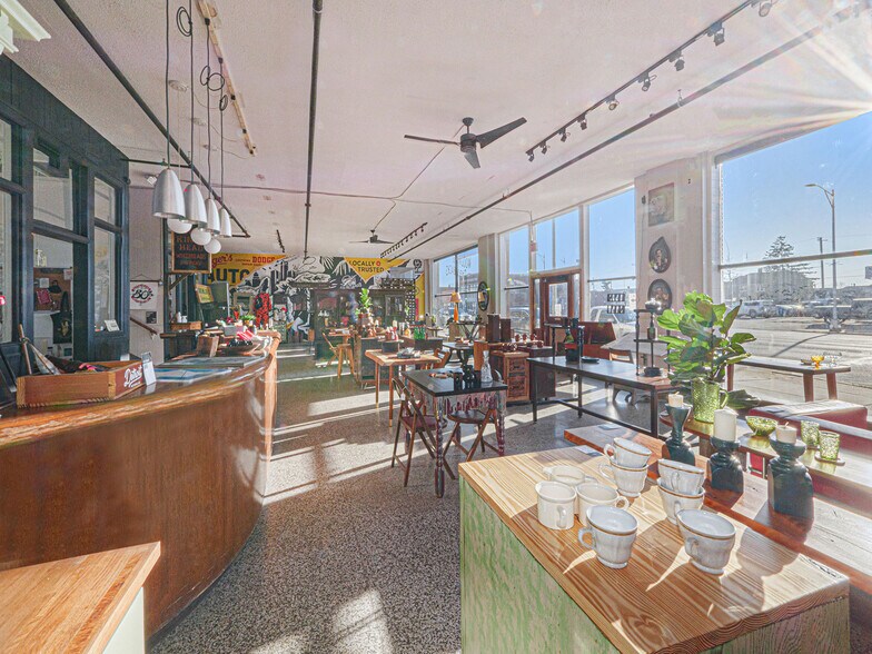 More Photos Of 11500 Joseph Campau St, Hamtramck Auto Dealership For Sale