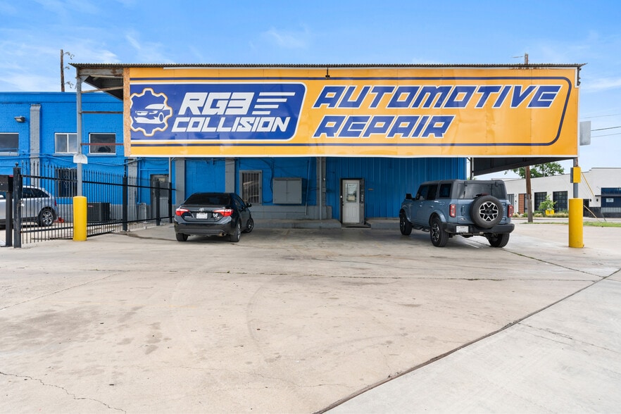 More Photos Of 103 Blanco Rd, San Antonio Auto Repair For Lease