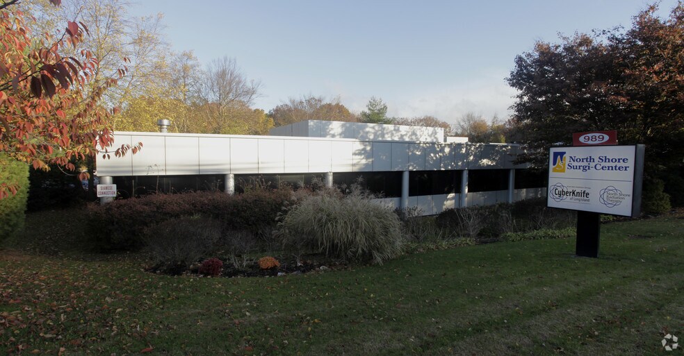 More Photos Of 989 W Jericho Tpke, Smithtown Medical For Lease