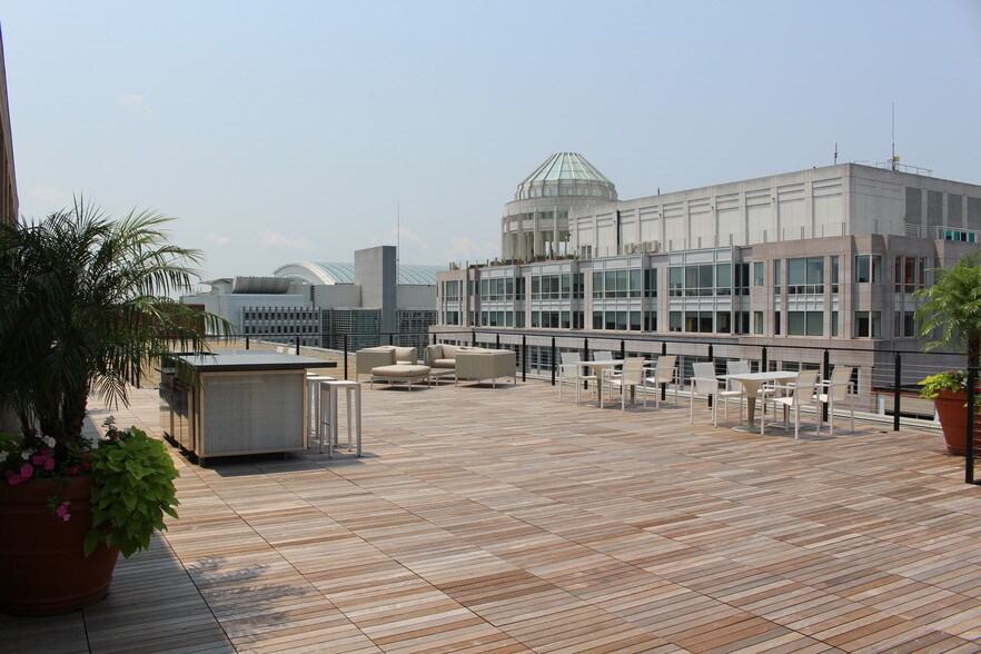 More Photos Of 1776 I St NW, Washington Office For Lease