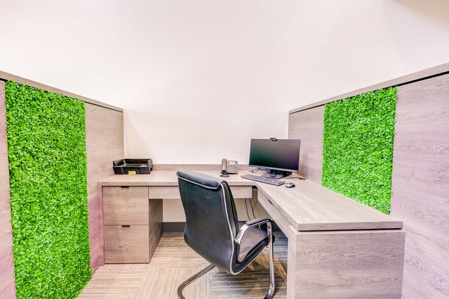 More Photos Of 11711 Bedford, Houston Loft Creative Space For Lease